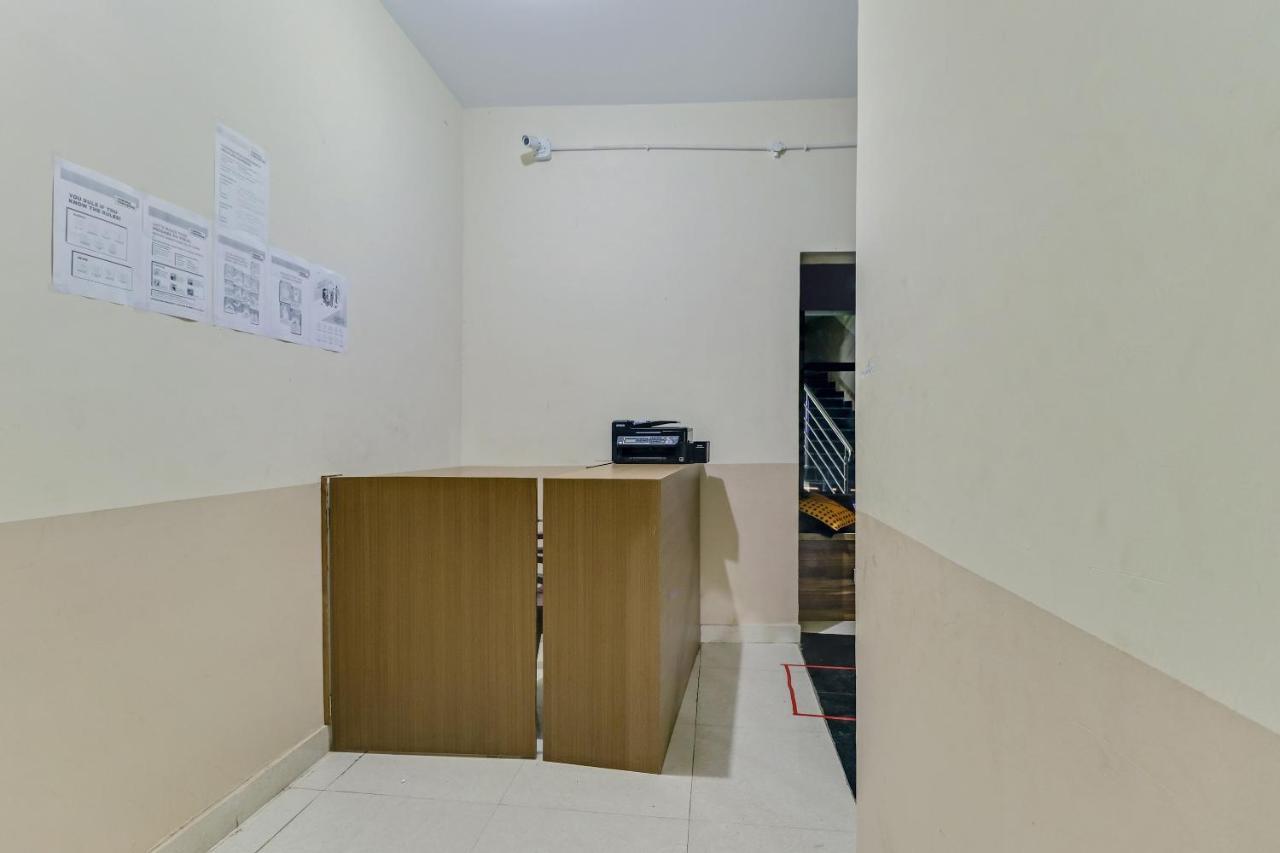 Spot On 76940 Sri Annapoorneshwari Residency Boarding & Lodging Otel Hassan Dış mekan fotoğraf